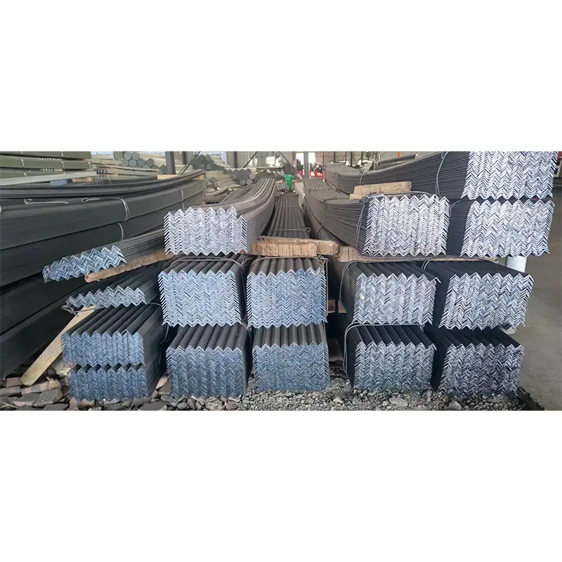 شريط فولاذي ذو زاوية سوداء